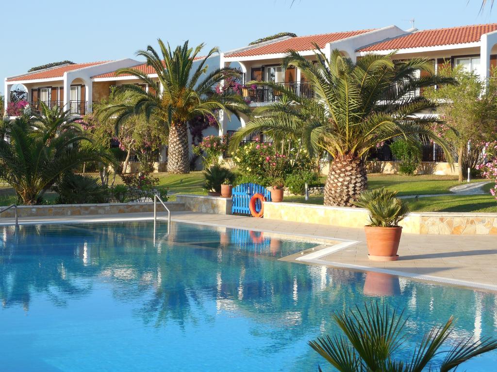 Helidonia Apartment Loutra Kyllinis Exterior photo